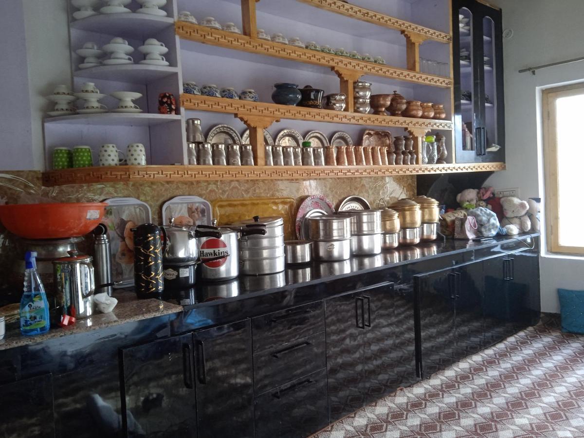 Nubra Holiday Deskit Luaran gambar