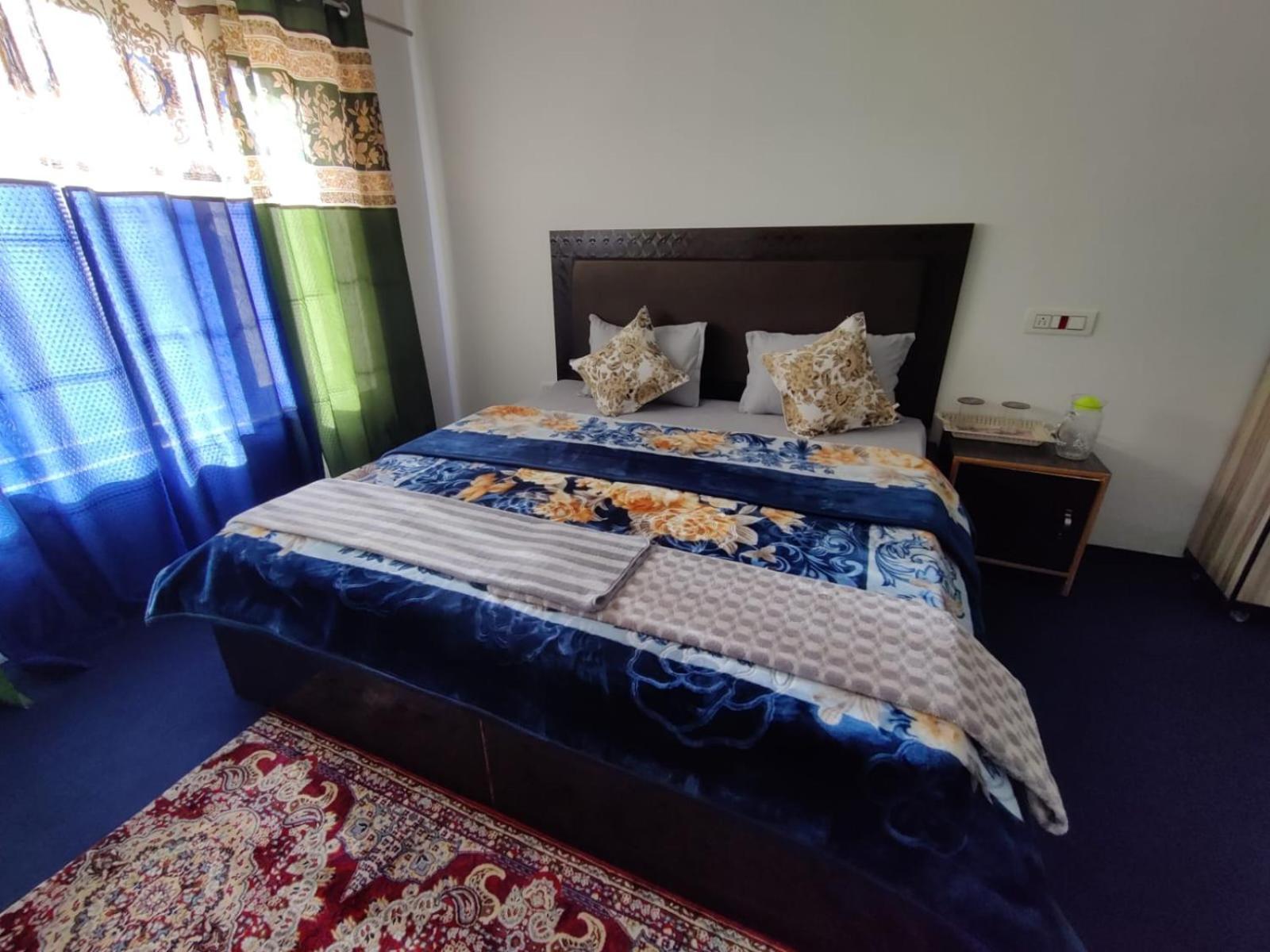 Nubra Holiday Deskit Luaran gambar