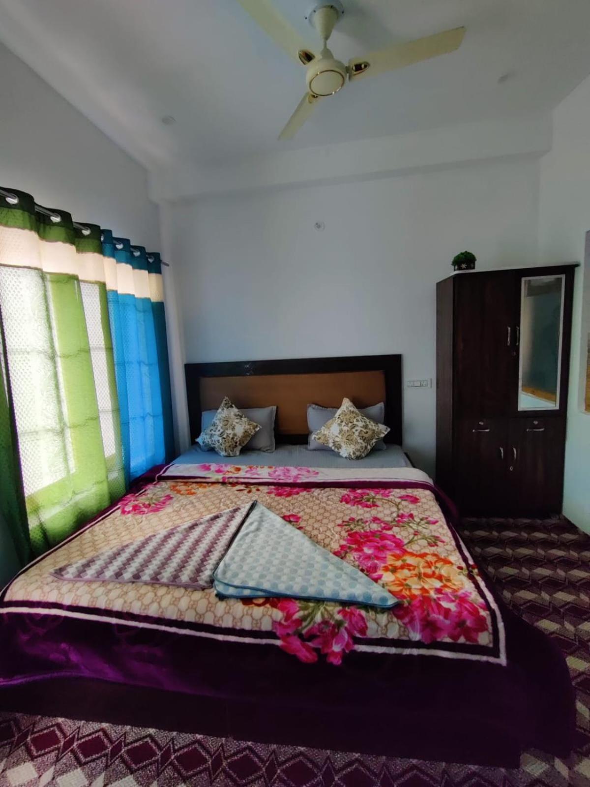 Nubra Holiday Deskit Luaran gambar